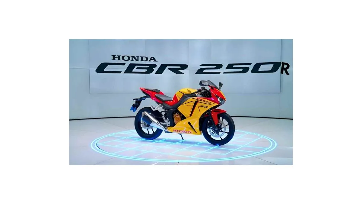 Honda CBR250R 2026 sports motorcycle featuring aggressive CBR styling, 249cc liquid-cooled engine, LED headlamp and comfortable riding ergonomics