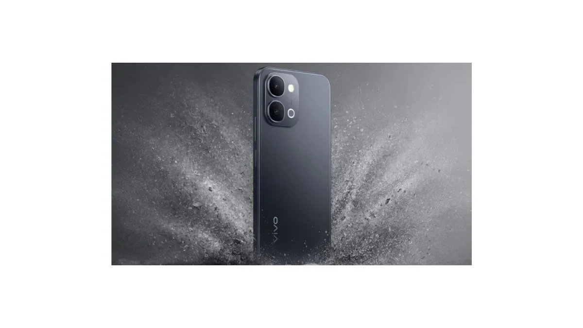 Vivo Y6 5G smartphone showing large display and battery-focused design in 2026 review